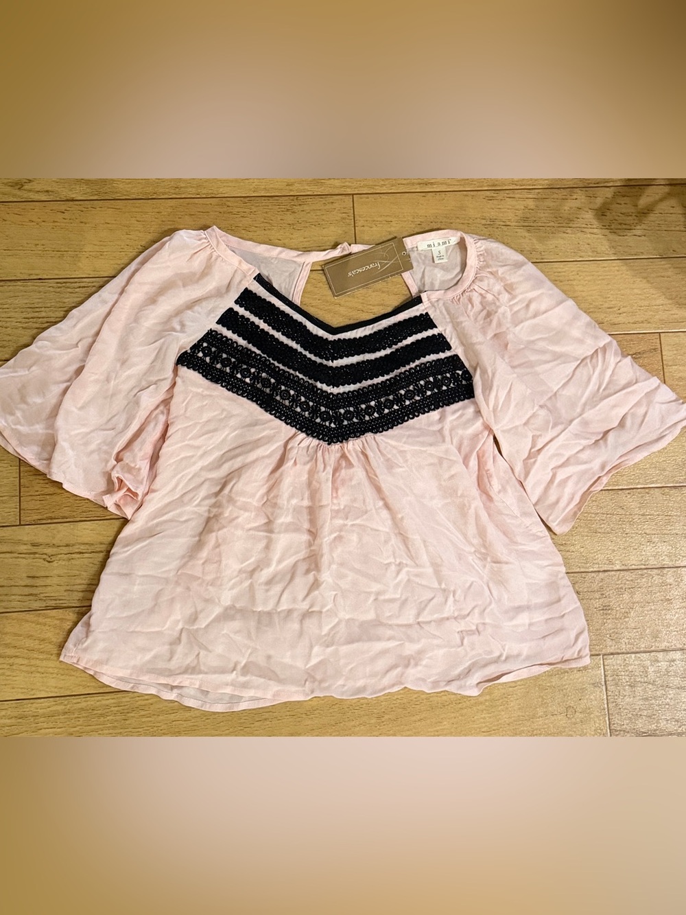 NWT Francesca’s boutique Miami brand blouse